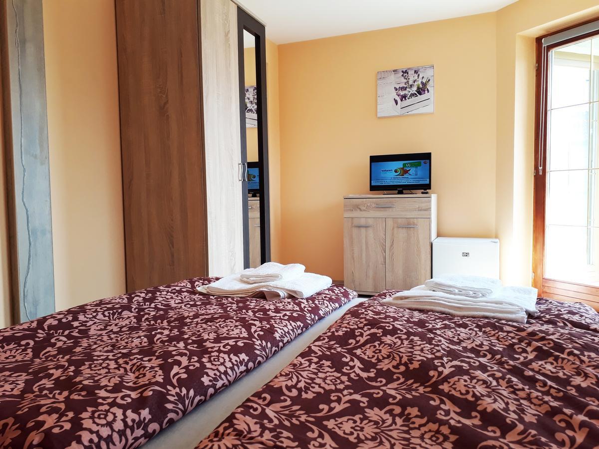 Отель Hoforras Wellness Vendeghaz Эгерсалок Экстерьер фото